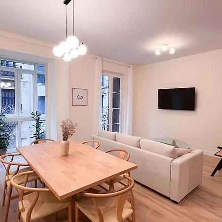 Apartment Center- San Marcial San Sebastian